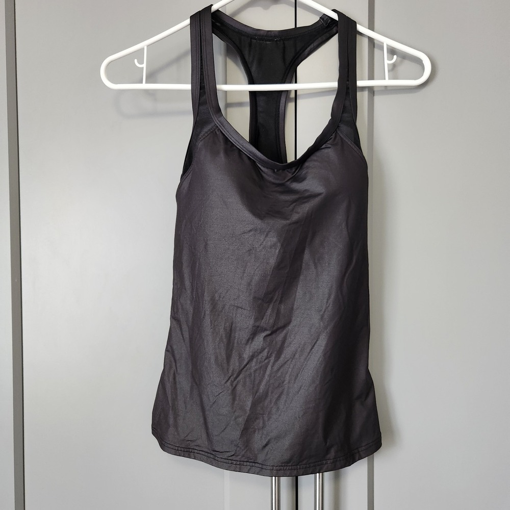 Oakley Women's Racerback Athletic Tank Top Built-In Shelf Bra Black S Small